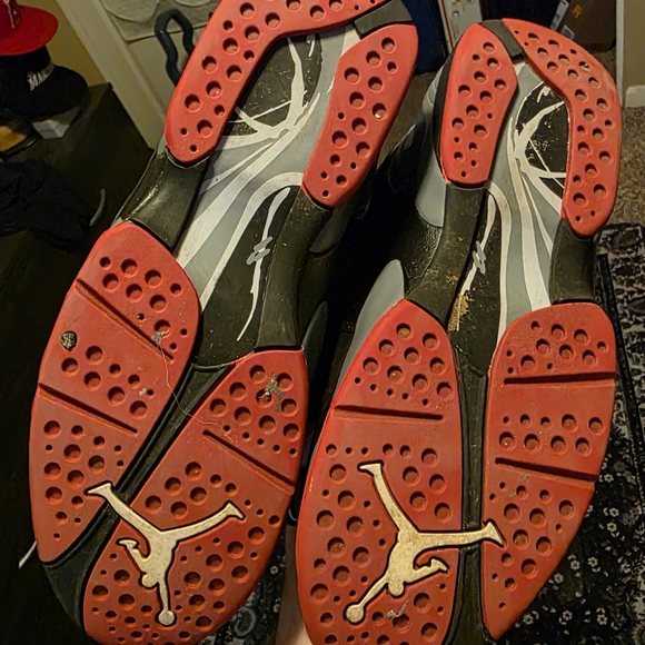 Jordan 8 Bred Black and Red Sneakers - Picture 4 of 5